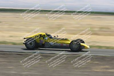 media/Jun-01-2024-CalClub SCCA (Sat) [[0aa0dc4a91]]/Group 4/Race/